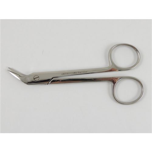 Serrated tape scissors